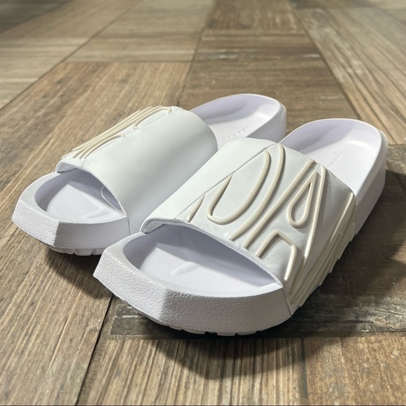 Jordan NOLA Sport Slide size 6 - Picture 2 of 10
